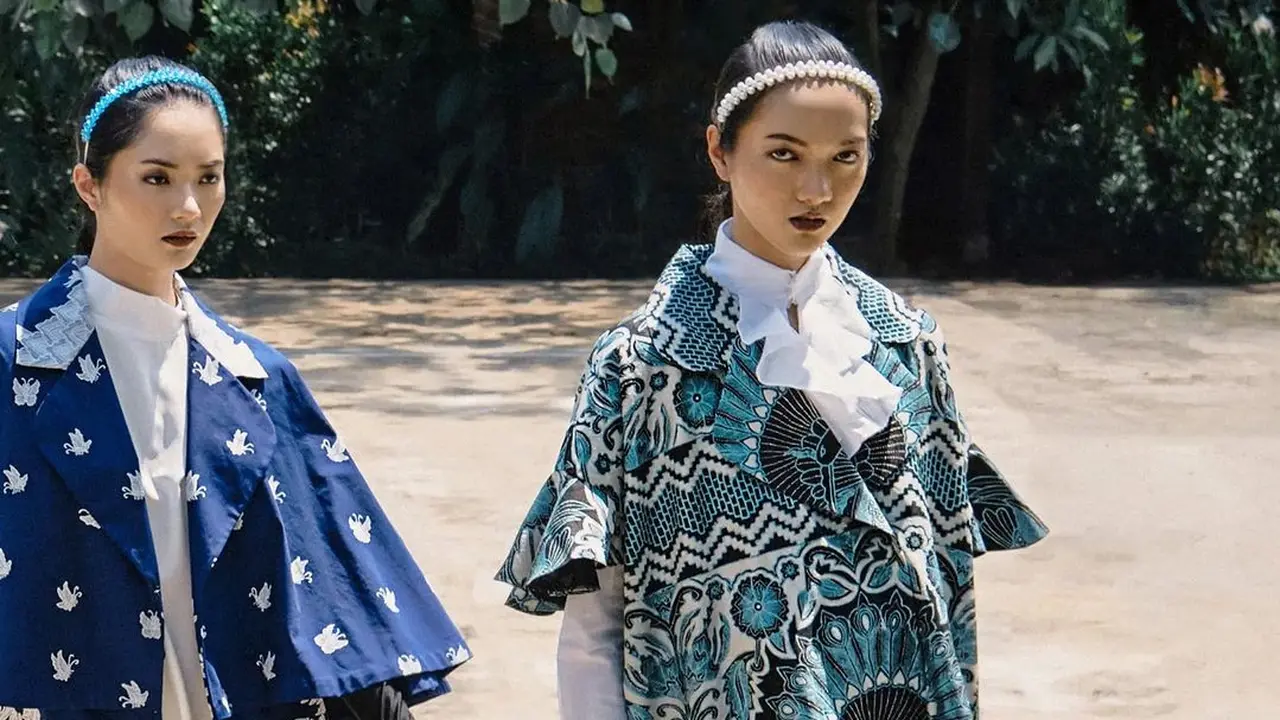 Iwan Tirta Private Collection X Dee Lestari
