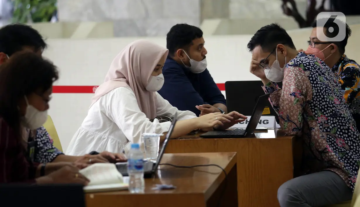 Rinciannya 6,9 juta SPT orang pribadi dan 217 ribu SPT badan. (Liputan6.com/Johan Tallo)