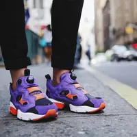 Sneakers. (29secrets.com)