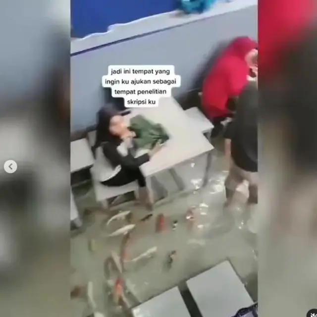 Uniknya Restoran Berkonsep Kolam Ikan Koi