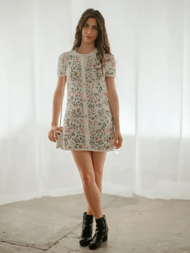 6 Tampilan Penélope Cruz-Sofia Coppola di Fashion Show Chanel 2021/22 Métiers d'Art