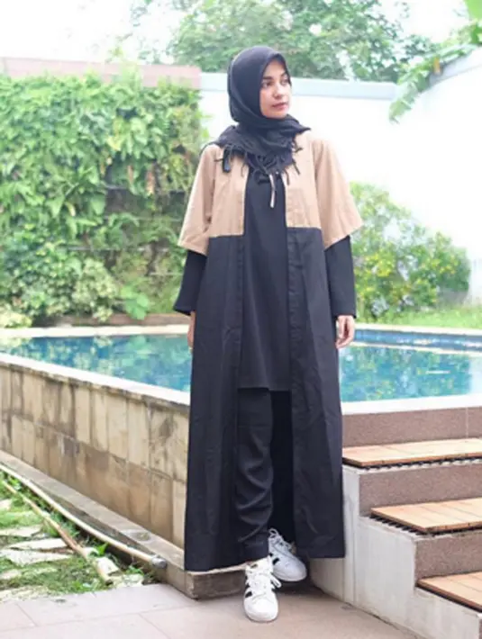 Shireen Sungkar sangat modis ketika ia memposting foto di akun instagram miliknya.  (viainstagram@shireensungkar@Bintang.com)