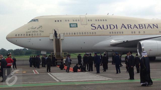 2 Tulisan Doa Di Pesawat Raja Salman News Liputan6 Com