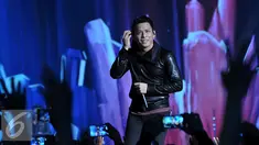 Grup Band NOAH saat pentas di Malam Puncak HUT SCTV ke 26 di Istora Senayan, Jakarta, Rabu (24/8). Kehadiran NOAH membuat penonton semakin antusias. (Liputan6.com/Johan Tallo)