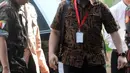 Penyidik senior KPK Novel Baswedan saat tiba di Gedung KPK, Jakarta, Jumat (27/7). Menurut Ketua Wadah Pegawai KPK Yudi Purnomo, Novel kemungkinan tak akan bekerja seoptimal seperti sebelum matanya terkena air keras. (Merdeka.com/Dwi Narwoko)