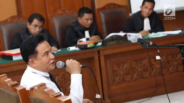 Kuasa Hukum Hizbut Tahrir Indonesia Yusril Ihza Mahendra mengungkapkan, akan melayangkan gugatan Perppu Ormas kepada Mahkamah Konstitusi (MK). Gugatan 