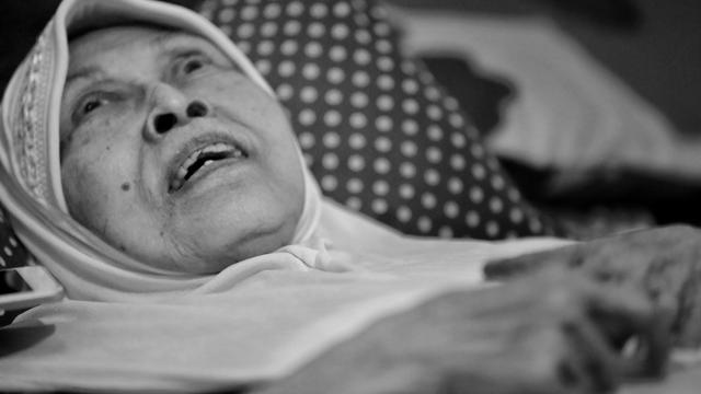 Saat Aminah Cendrakasih  Antusias Saksikan Premiere Si Doel 