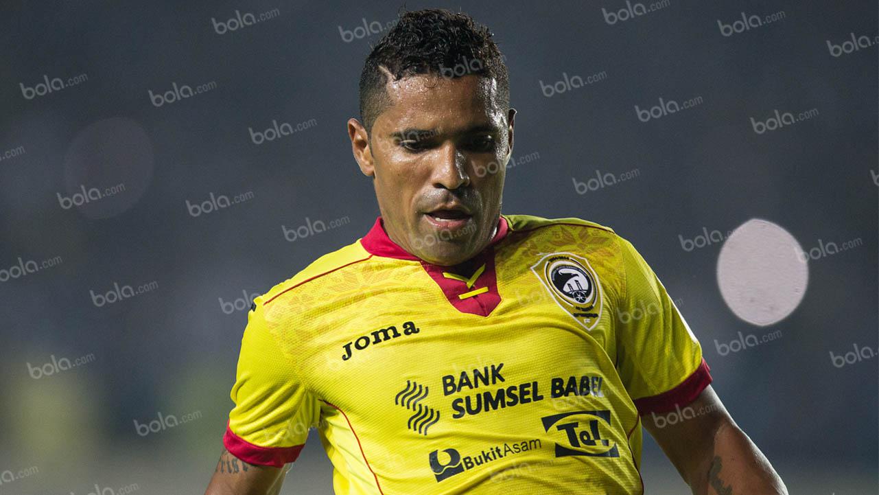 Beto Goncalves berambisi mengejar perolehan gol Marko Simic dan Stefano Lilipaly.