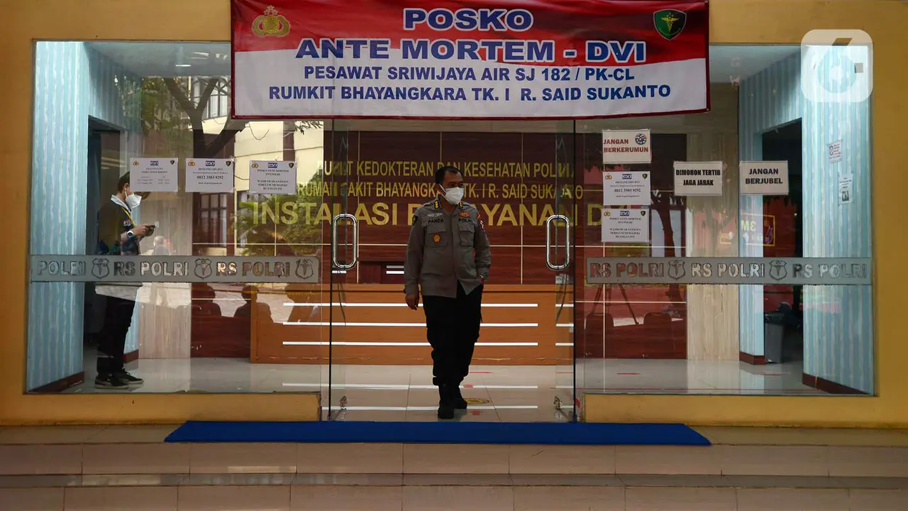 FOTO: Tim DVI Masih Kumpulkan Sampel DNA Penumpang Pesawat Sriwijaya Air SJ 182