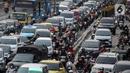 Dirlantas Polda Metro Jaya Kombes Pol Latif Usman mengatakan, pergeseran waktu kemacetan menjadi lebih awal diprediksi terjadi saat minggu pertama Ramadhan. (Liputan6.com/Johan Tallo)