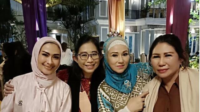 Artis lintas generasi hadir di Bukber Ramadhan 2023 yang digelar Camelia Malik di studio Persari (Foto: Instagram cameliamalikreal)