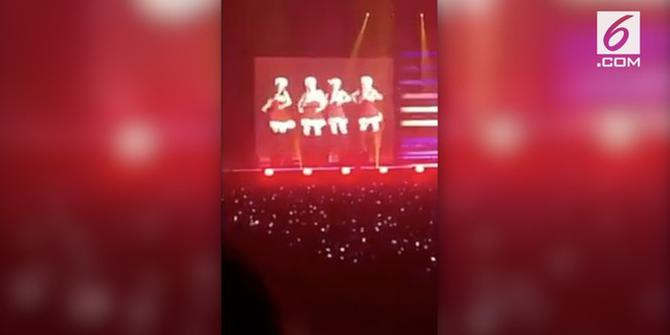 VIDEO: Jadi Santa Seksi, Blackpink Menghipnotis Penonton