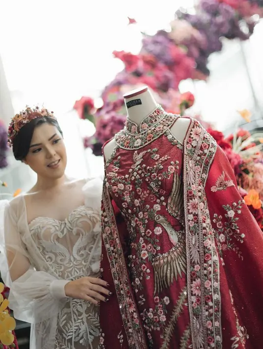 <p>"Congrats tinaaa," tulis Tasya Kamila. "Lancar2 tinaaa, so happy for you," tulis Leony. "Selamat syg.. lancar sampai hari H yaaa," tulis Okie Agustina. "Turut Berbahagia," tulis Dewi Gita. [Instagram/tinatoon101]</p>