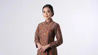 11 Inspirasi Fashion Ibu Pejabat yang Elegan dan Berkelas, Bisa Kamu Tiru untuk Acara Resmi