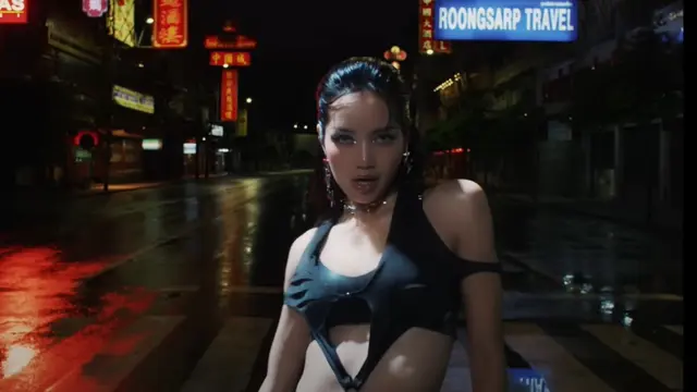 Lisa 'Rockstar' (Youtube/LLOUD Official)