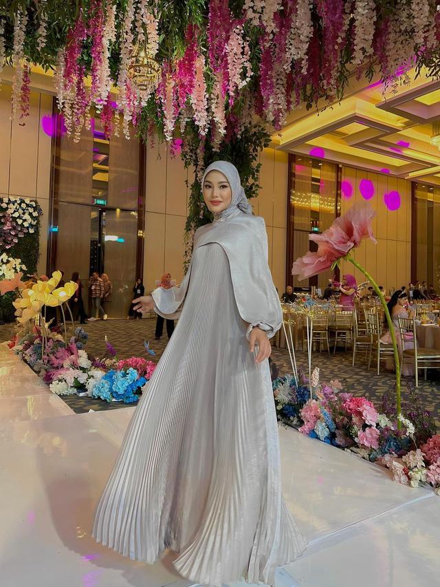 6 Gaya Berhijab Dara Arafah yang Sederhana, Cocok untuk Hijabers Pemula