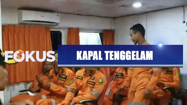 Dugaan sementara, KM Santika tenggelam atau terseret tingginya gelombang laut yang tengah melanda perairan Masalembu, Kabupaten Sumenep, Jawa Timur.