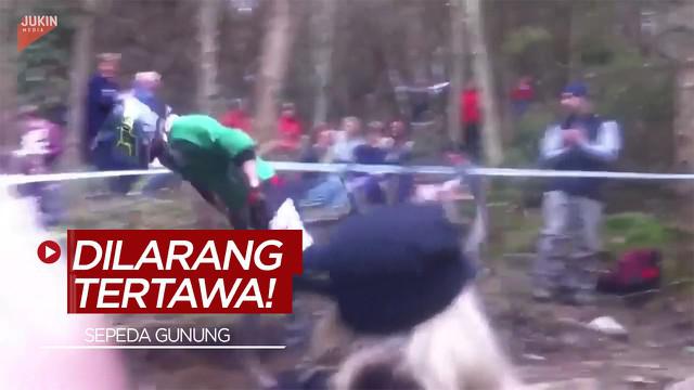 Berita Video Dilarang Tertawa Melihat Jatuh Bangun Pesepeda Gunung Berikut ini!