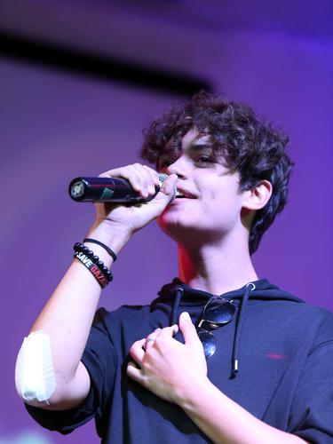 Merdunya Suara Harris J Di Lagu You Are My Life News Entertainment Fimela Com