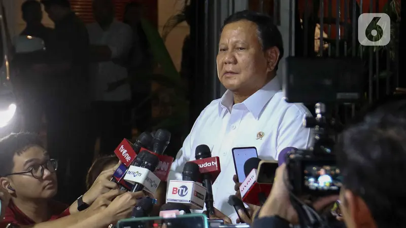 Dua Jempol Prabowo Usai Panggil Para Calon Menteri