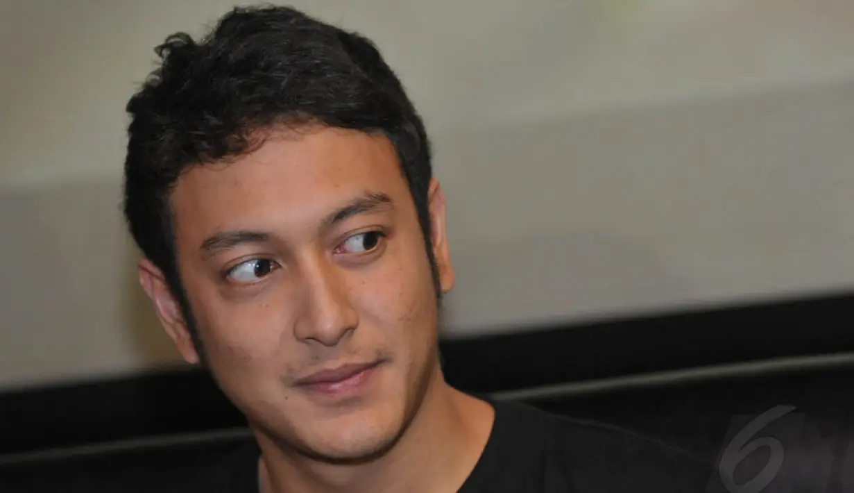 Di film terbarunya ini, pria lulusan Universitas Pelita Harapan itu mengaku kesulitan karena merasa dirinya bukan orang spesialis melucu. (Liputan6.com/Panji Diksana)