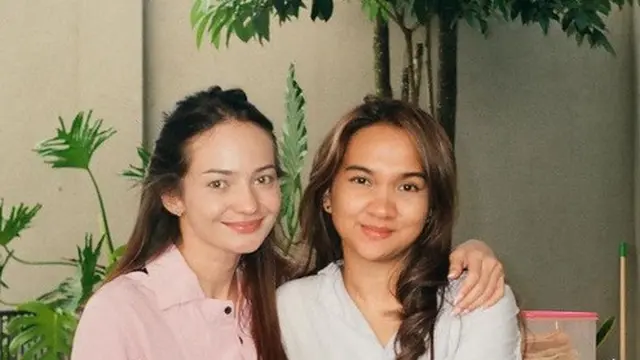 Disebut Mirip Adik Ipar, Ini Momen Enzy dan Keluarga Molen di Bandung