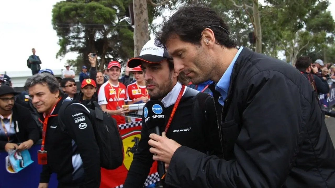 Fernando Alonso dan Mark Webber (kanan).