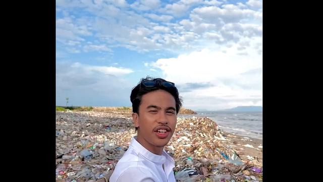 Pantai Labuhan Haji di Lombok Timur Dinobatkan Jadi Pantai Terkotor ke-5 Versi Pandawara