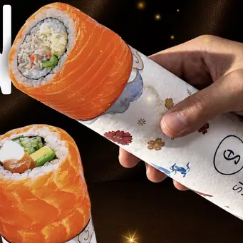 Menu nasi dengan aneka topping ini menawarkan cara menikmati sushi yang lebih praktis tanpa perlu repot menggulungnya. (Foto/dok: Sushi Hiro)