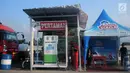 Pompa bensin tersedia di rest area Tol Pejagan Km 260, Kabupaten Brebes, Jawa Tengah, Senin (27/5/2019). Sejumlah rest area dibangun untuk kenyamanan para pemudik jelang arus mudik 2019. (Liputan6.com/Gholib)