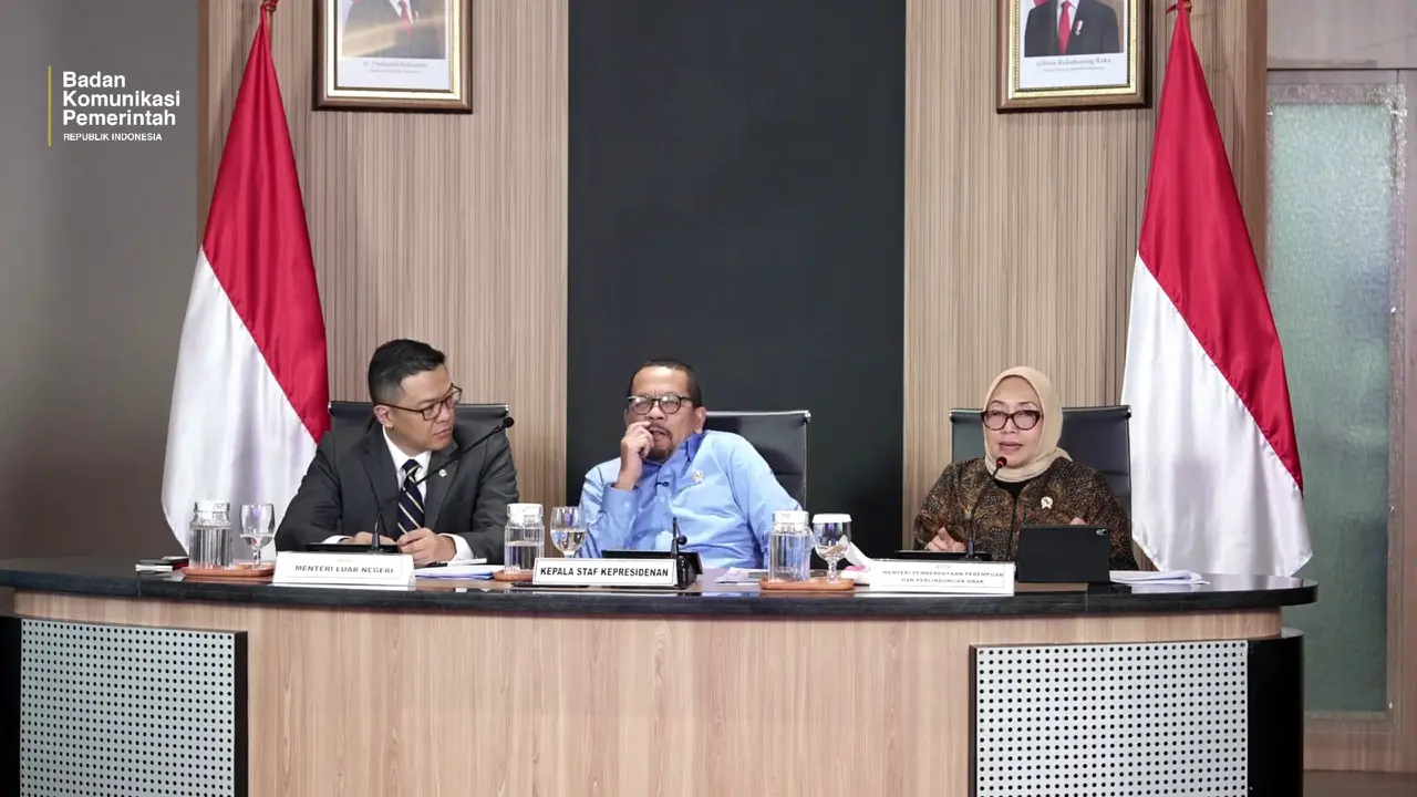 Menteri Pemberdayaan Perempuan dan Perlindungan Anak (PPPA) Arifah Choiri Fauzi dalam konferensi pers di Kantor Staf Kepresidenan, Jakarta, Rabu (22/4/2026).