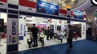 Inabuyer EV Expo 2023 merupakan pameran sepeda motor listrik dan ekosistemnya yang memamerkan produk sepeda motor listrik, motor konversi, serta teknologi dan inovasi terkini. (Septian/Liputan6.com)