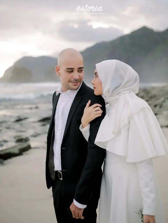 Resmi Menikah, Ini 6 Potret Prewedding Aktor Riza Shahab dan Sonia Alattas
