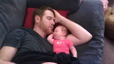 Para ayah ini rela lewati cobaan berat hingga mengukir kenangan bersama dilakukan agar sang anak bahagia.