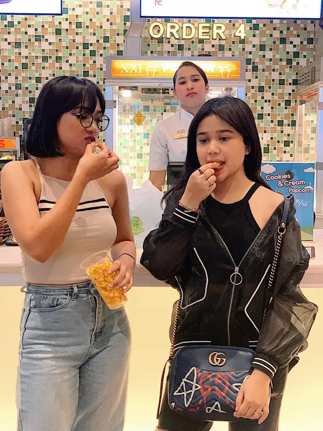 8 Potret Persahabatan Brisia Jodie dan Marion Jola, Dikabarkan Tengah Renggang