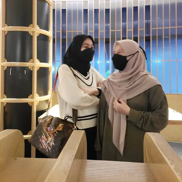 Lama Tak Jumpa, Ini 6 Momen Temu Kangen Natasha Rizky dan Dian Ayu