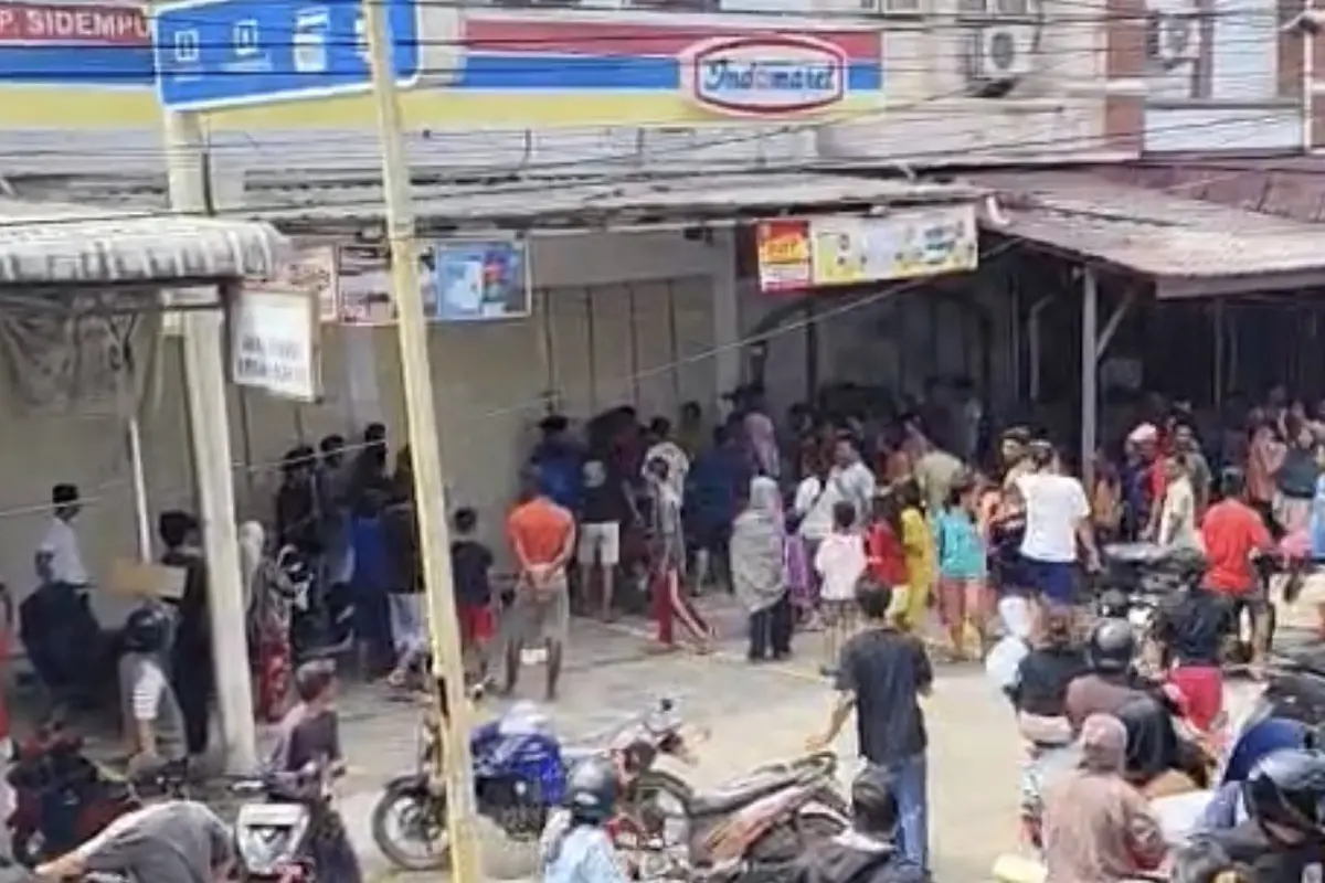 penjarahan minimarket di Sibolga