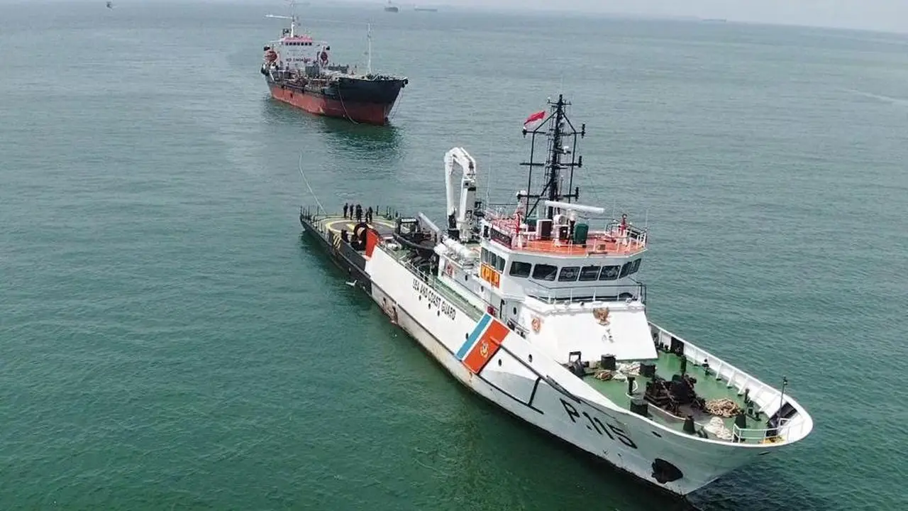 Kesatuan Penjagaan Laut dan Pantai (KPLP) Republik Indonesia merupakan badan penegakan hukum di bawah Direktorat Jenderal Perhubungan Laut Kementerian Perhubungan. (Dok Kemenhub)