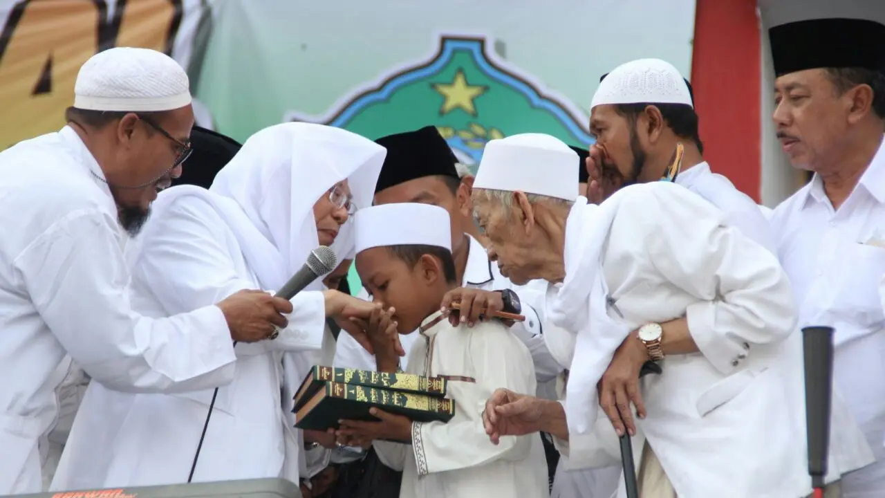 Bocah Asal Sidoarjo Hafal Alquran Sejak Usia 8 Tahun