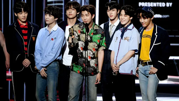 [Bintang] Selamat, BTS Menang Top Social Artist di Billboard Music Awards 2018