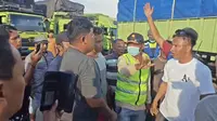 Lama Menunggu Masuk Kapal, Sopir Truk Terlibat Perkelahian di Pelabuhan Bandar Bakau Jaya