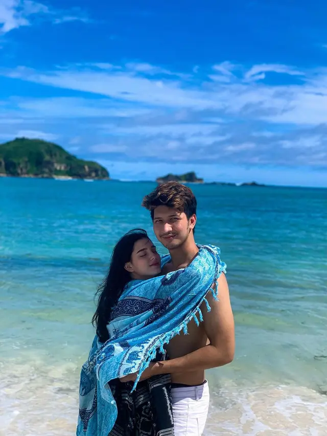 Akui Nikah Siri Sejak Desember 2021, Ini 7 Potret Mesra Aditya Zoni dan Yasmine Ow