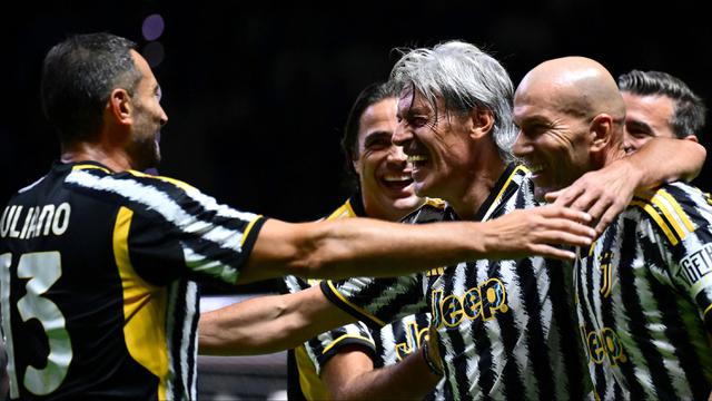 Foto: Rayakan 100 Tahun Keluarga Agnelli Kuasai Klub, Para Legenda Juventus Gelar Laga Mini Soccer 7 Lawan 7