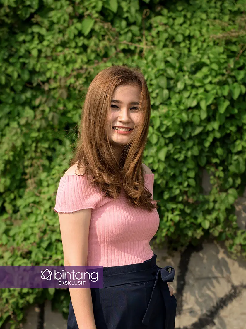 Valentina Meiliyana. (Foto: Daniel Kampua/Bintang.com, Digital Imaging: Muhammad Iqbal Nurfajri/Bintang.com)