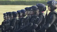 Anggota polisi wanita (Polwan) berbaris saat peringatan HUT ke-70 Polwan di Lapangan Monas, Jakarta, Senin (3/9). Berbagai atraksi ketangkasan diperlihatkan sejumlah polwan. (Merdeka.com/Iqbal S. Nugroho)
