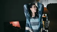 Joanna Andrea Rilis Single Kelima, Ajak Pendengar Nikmati Proses Hidup Lewat Lagu Dinikmati Saja