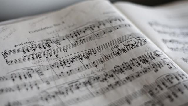 Ilustrasi tangga nada