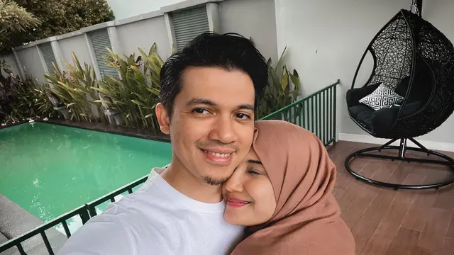 Sebut Istri Makin Manja, Ini 6 Momen Irwansyah Setia Dampingi Zaskia saat Hamil