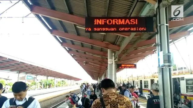 VIDEO: Kereta Anjlok, Jalur Manggarai-Tanah Abang Lumpuh