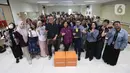 Peserta dan pembicara berfoto bersama usai gelaran program Liputan6.com Connect di kampus Vokasi Universitas Indonesia, Depok, Jawa Barat pada 11 November 2025. Mengusung tema “Building a Strong Brand Position in the Digital Era”, Liputan6.com kembali menggelar program Liputan6.com Connect di kampus Vokasi Universitas Indonesia, Depok, Jawa Barat. (Liputan6.com/Helmi Fithriansyah)